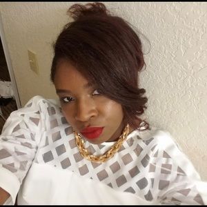 Meet your Posher, Dannielle